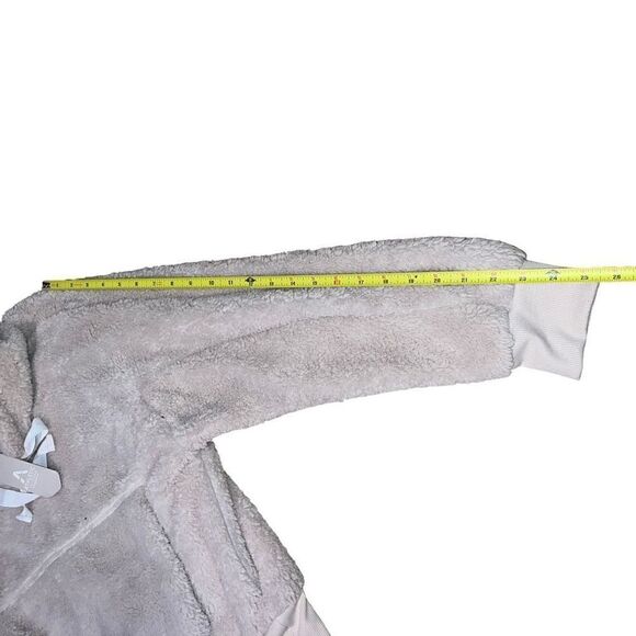 NWT ATHLETIC COLLECTION Oatmeal Teddy Pullover Jacket Size Large - Picture 9 of 9